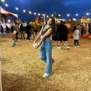 Meet your Posher, Madi